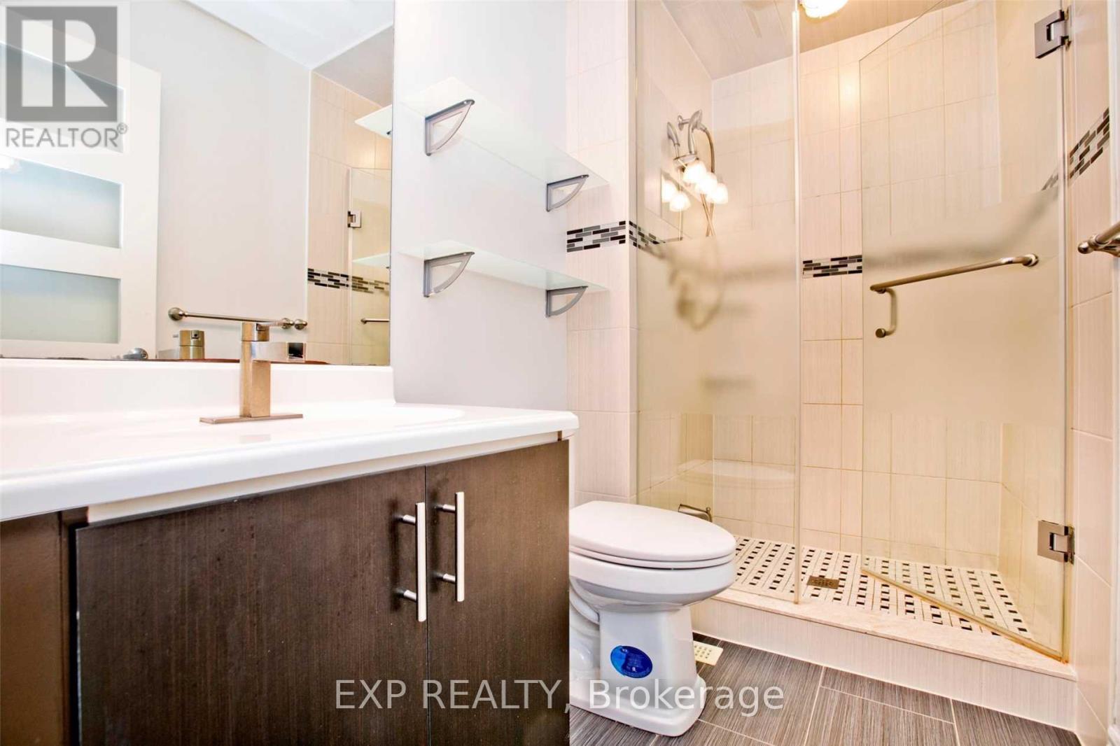 32 Nottingham Drive, Richmond Hill, Ontario  L4S 1Z6 - Photo 11 - N12654156