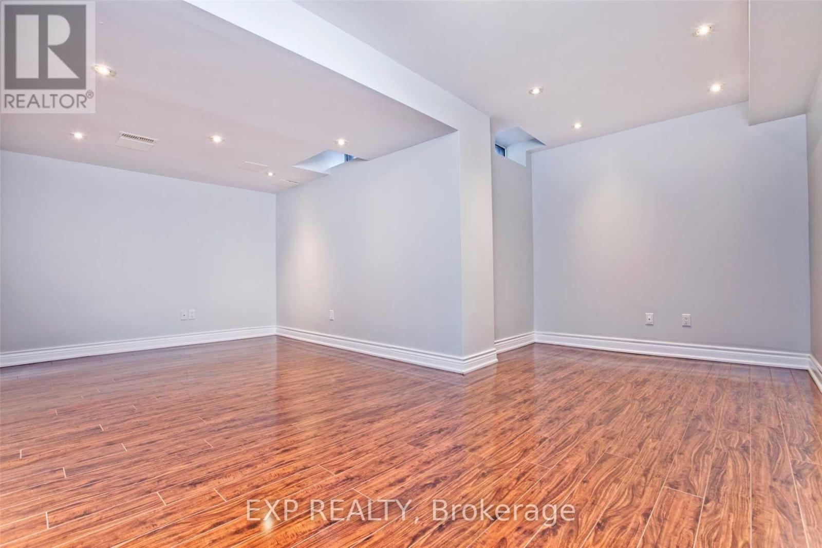 32 Nottingham Drive, Richmond Hill, Ontario  L4S 1Z6 - Photo 16 - N12654156