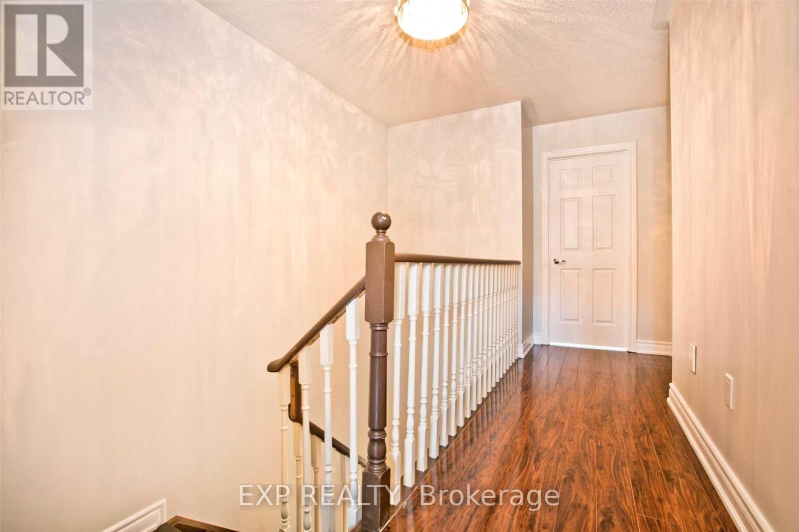 32 Nottingham Drive, Richmond Hill, Ontario  L4S 1Z6 - Photo 8 - N12654156