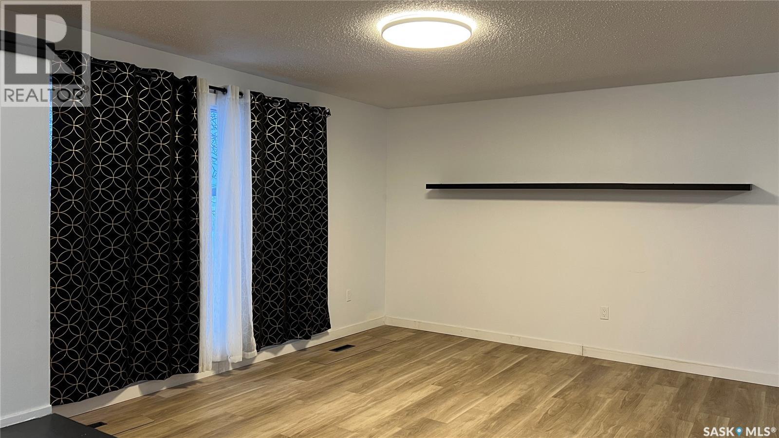 310 5th Avenue, Cudworth, Saskatchewan  S0K 1B0 - Photo 5 - SK025978