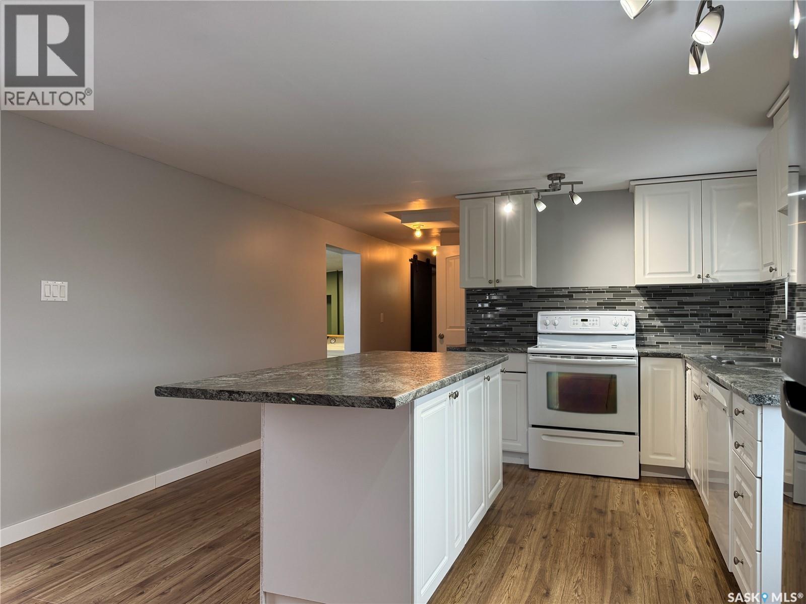 308 Tesky Crescent, Wynyard, Saskatchewan  S0A 4T0 - Photo 7 - SK025955