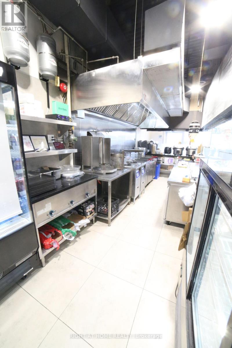 25 - 3460 Platinum Drive, Mississauga, Ontario  L5M 7N4 - Photo 12 - W12653918