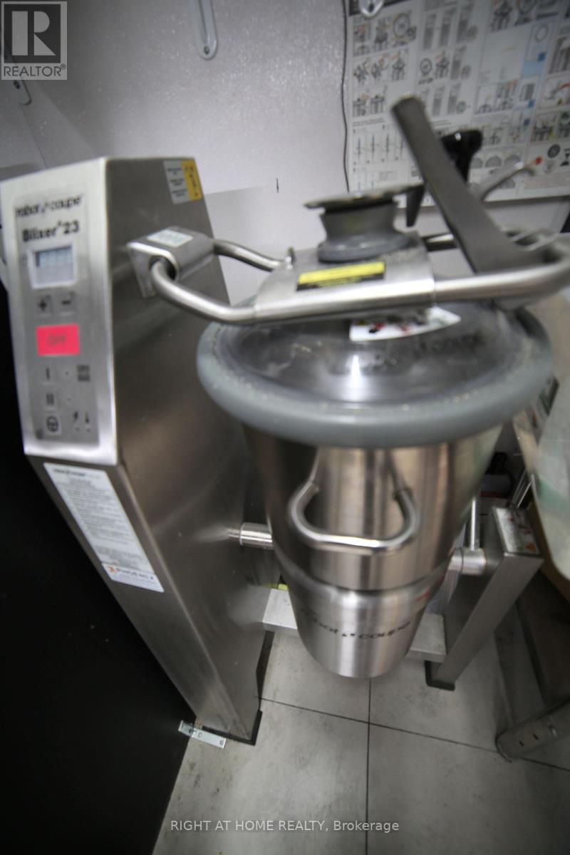 25 - 3460 Platinum Drive, Mississauga, Ontario  L5M 7N4 - Photo 21 - W12653918