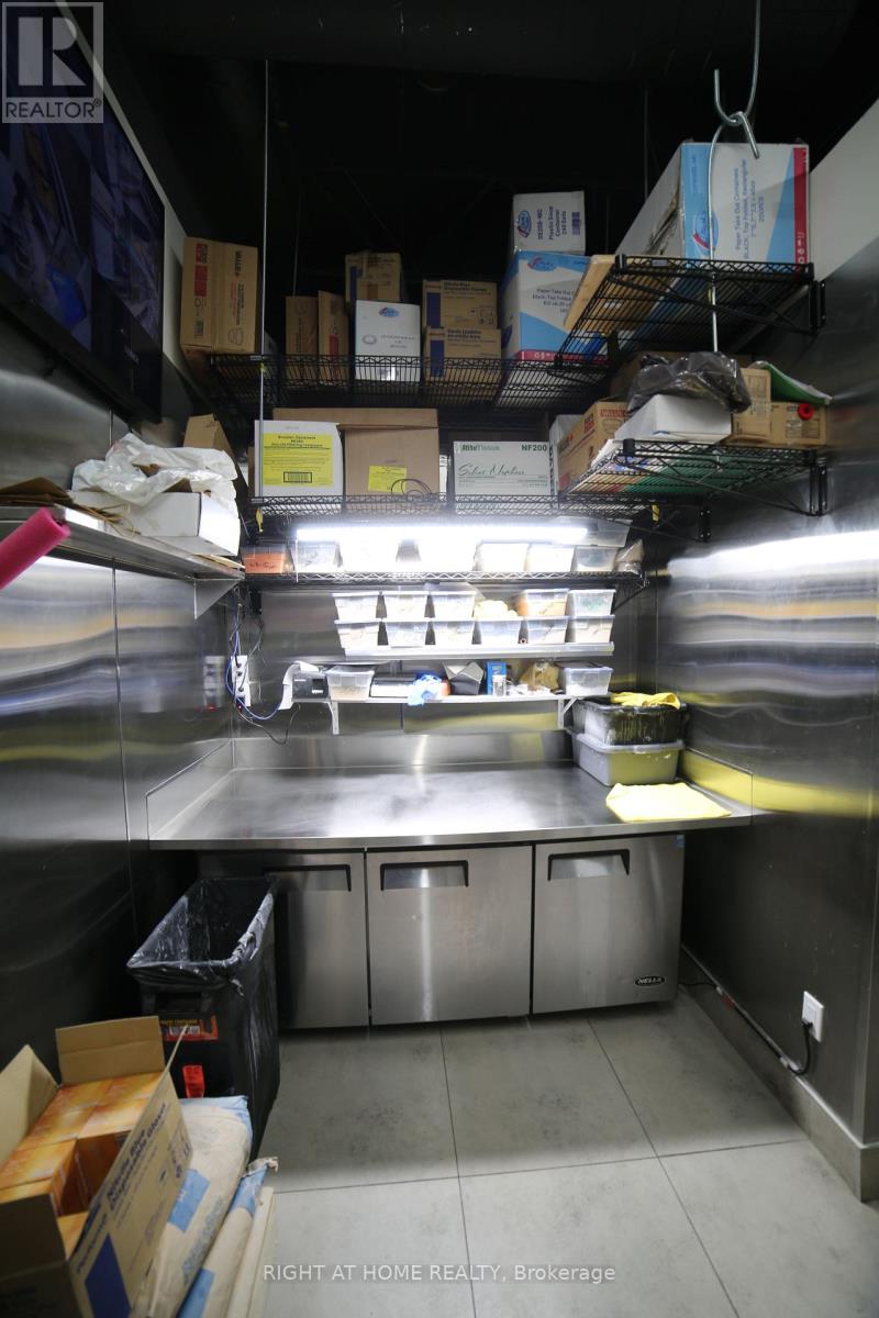 25 - 3460 Platinum Drive, Mississauga, Ontario  L5M 7N4 - Photo 23 - W12653918