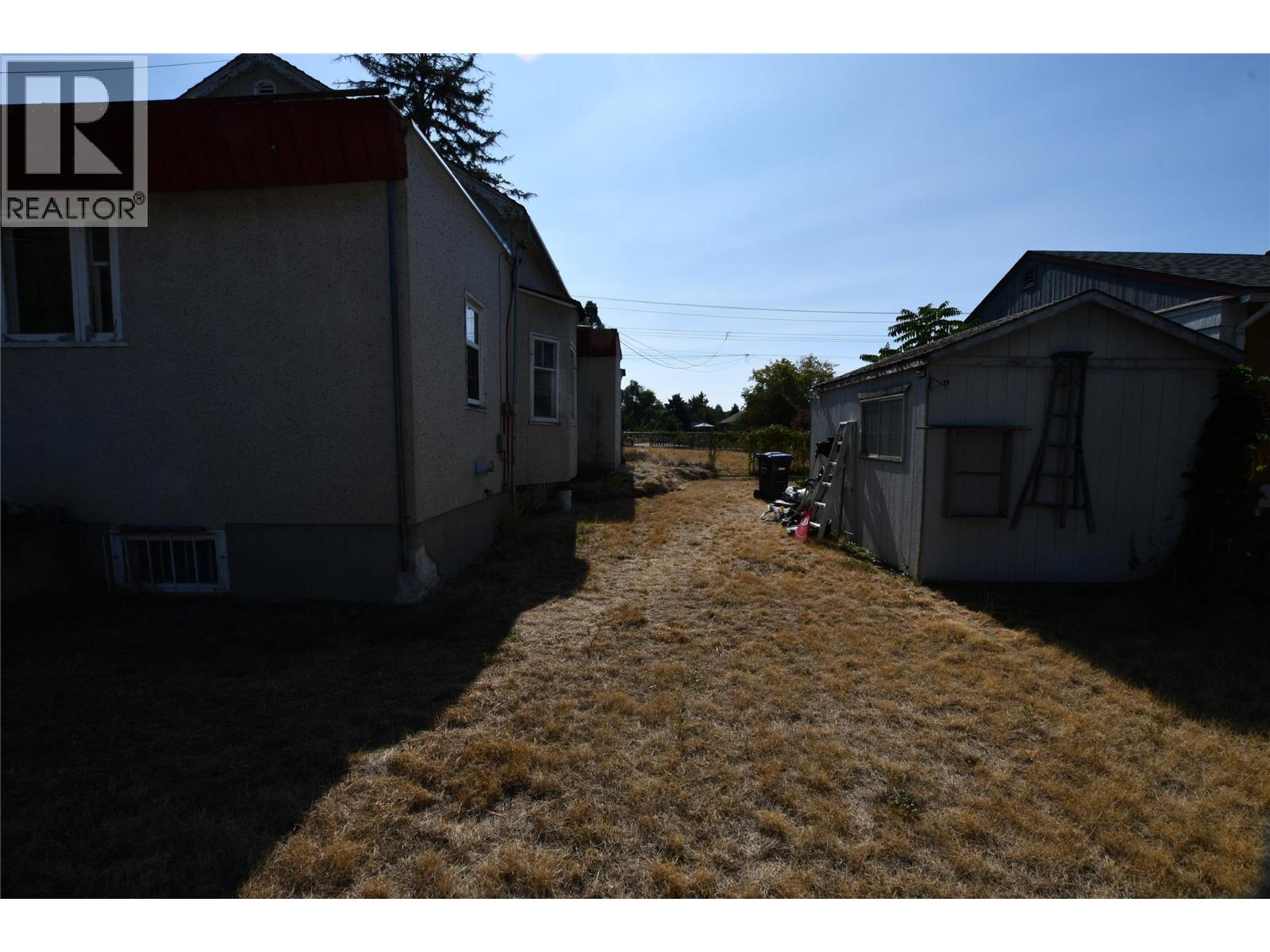 421 Wade Avenue E, Penticton, British Columbia  V2A 1T1 - Photo 4 - 10371690