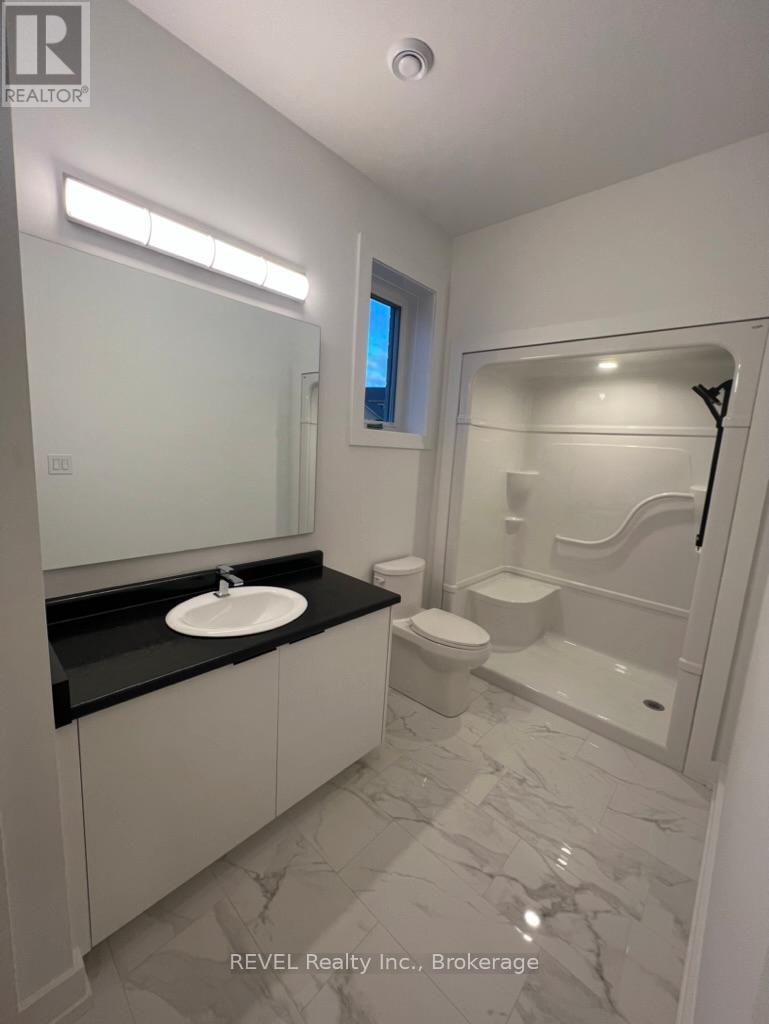 6129 Curlin Crescent, Niagara Falls (Forestview), Ontario  L2H 3W8 - Photo 7 - X12654166