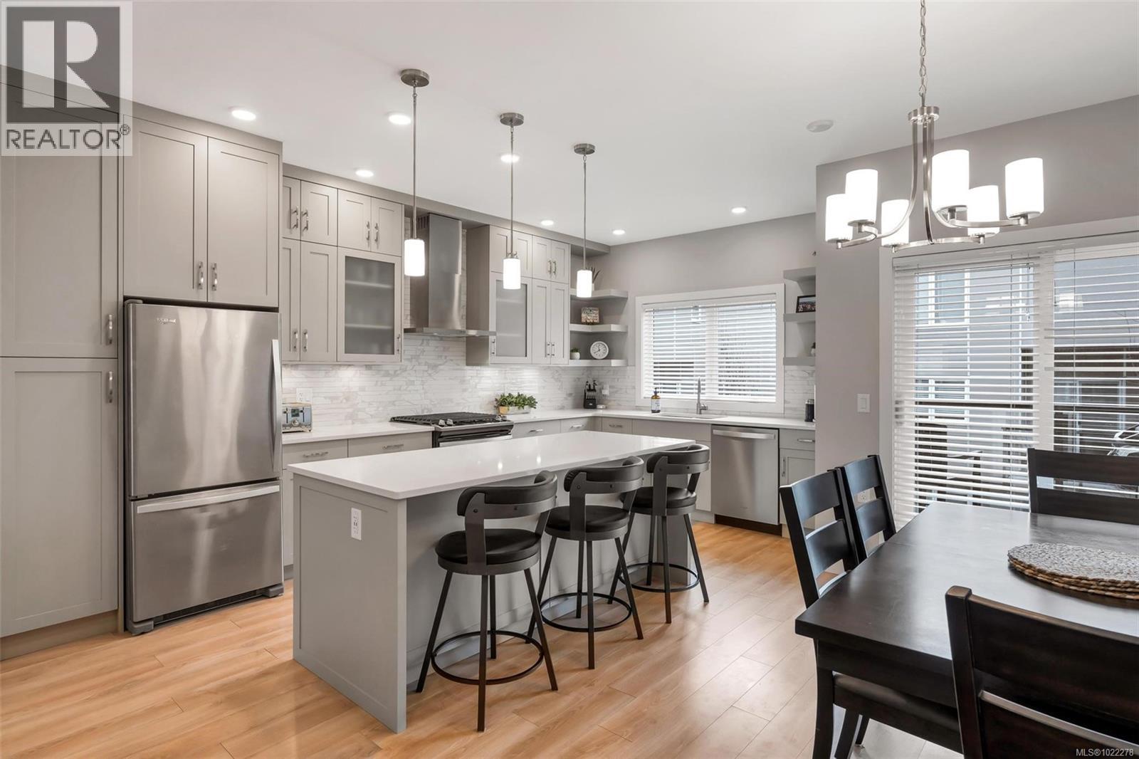 13 4355 Viewmont Ave, Saanich, British Columbia  V8Z 5K8 - Photo 5 - 1022278