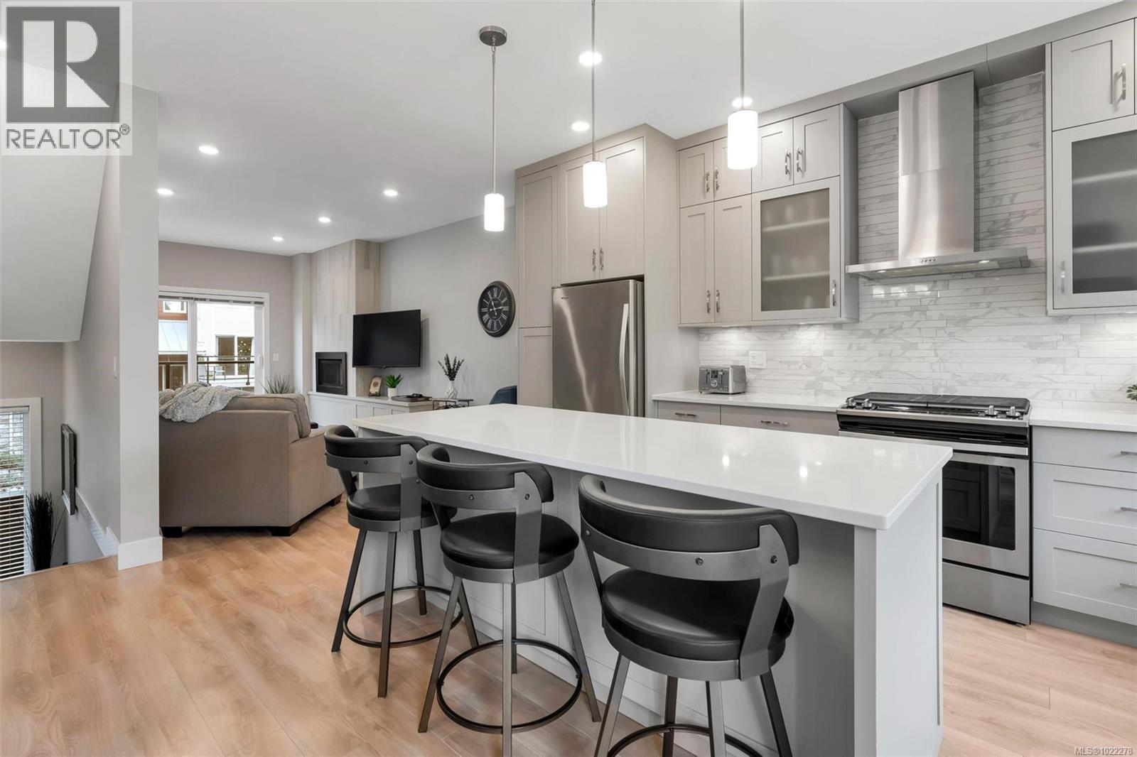 13 4355 Viewmont Ave, Saanich, British Columbia  V8Z 5K8 - Photo 14 - 1022278