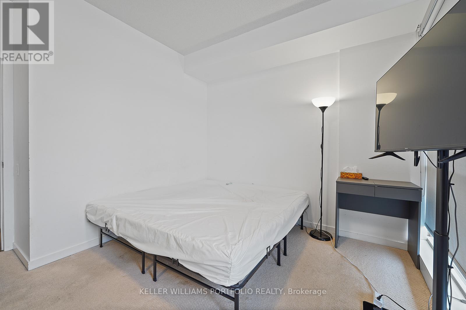 505 - 30 Canterbury Place, Toronto, Ontario  M2N 0B9 - Photo 17 - C12654202