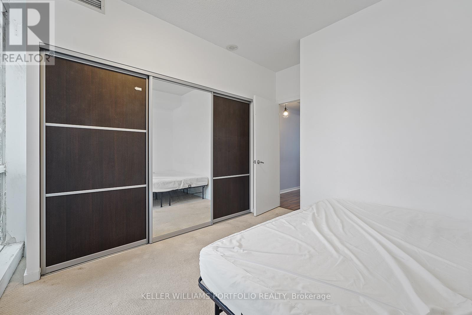 505 - 30 Canterbury Place, Toronto, Ontario  M2N 0B9 - Photo 18 - C12654202