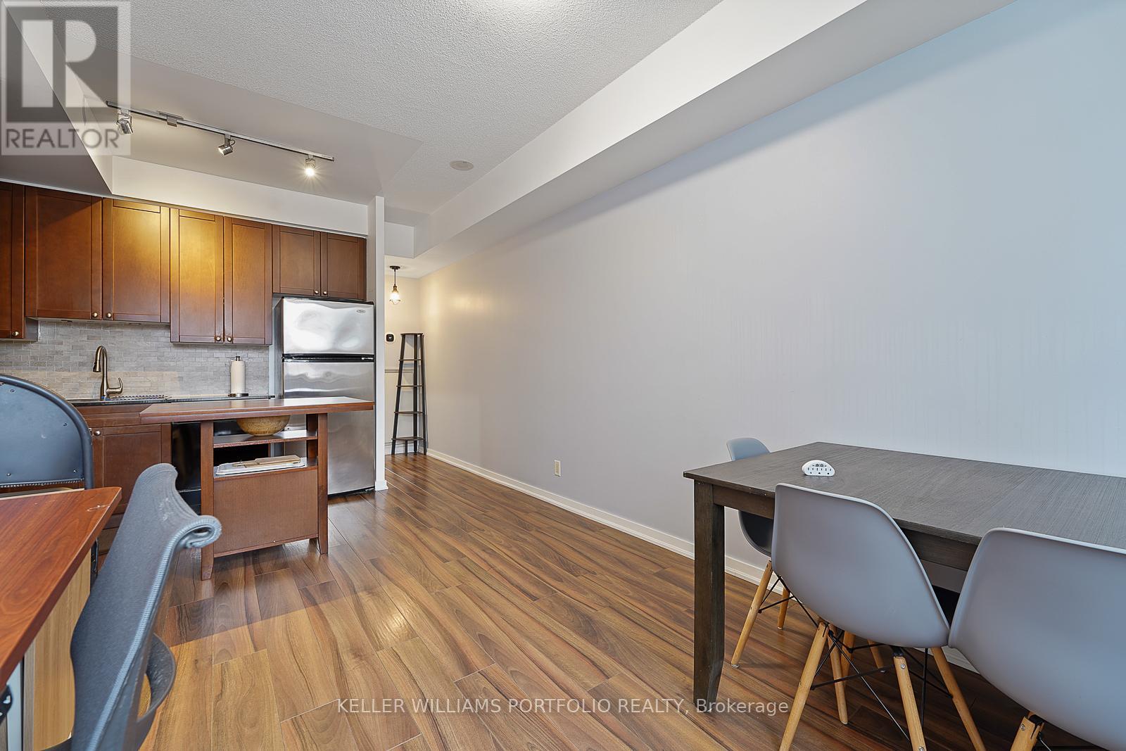 505 - 30 Canterbury Place, Toronto, Ontario  M2N 0B9 - Photo 6 - C12654202