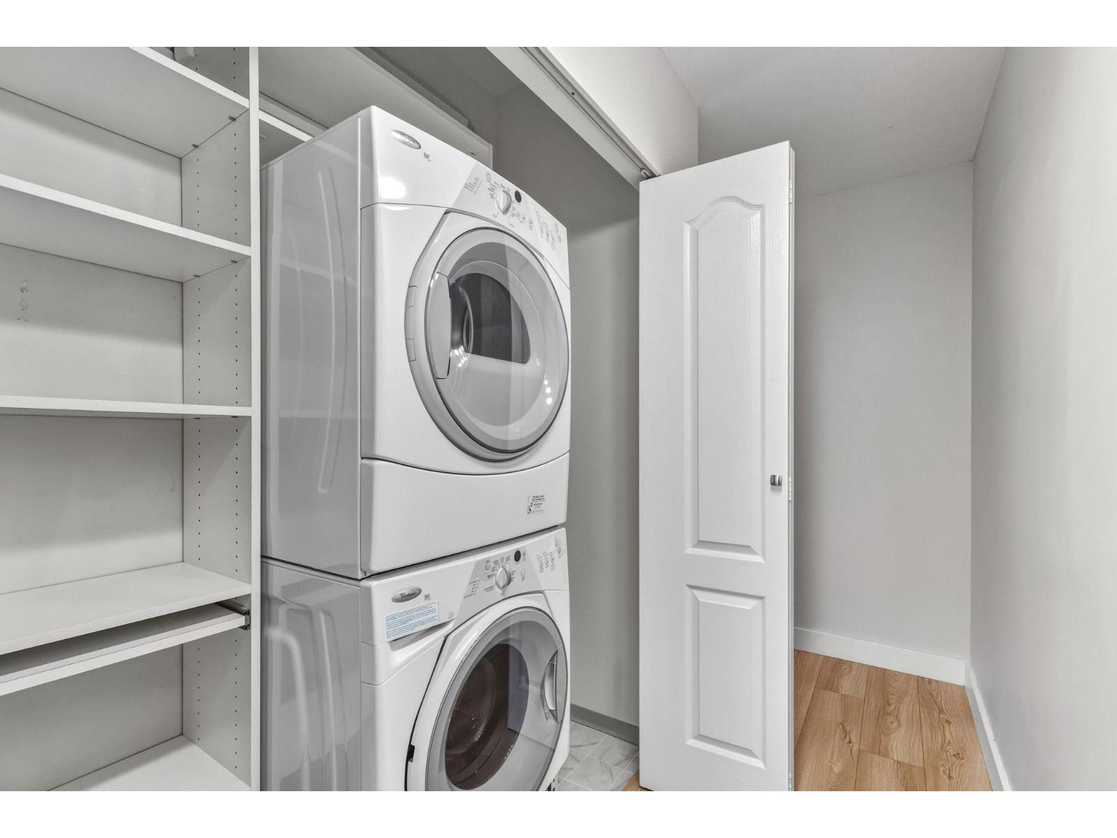 Listing Picture 26 of 29 : 204 15176 BUENA VISTA AVENUE, White Rock - 魯藝地產 Yvonne Lu Group - MLS Medallion Club Member