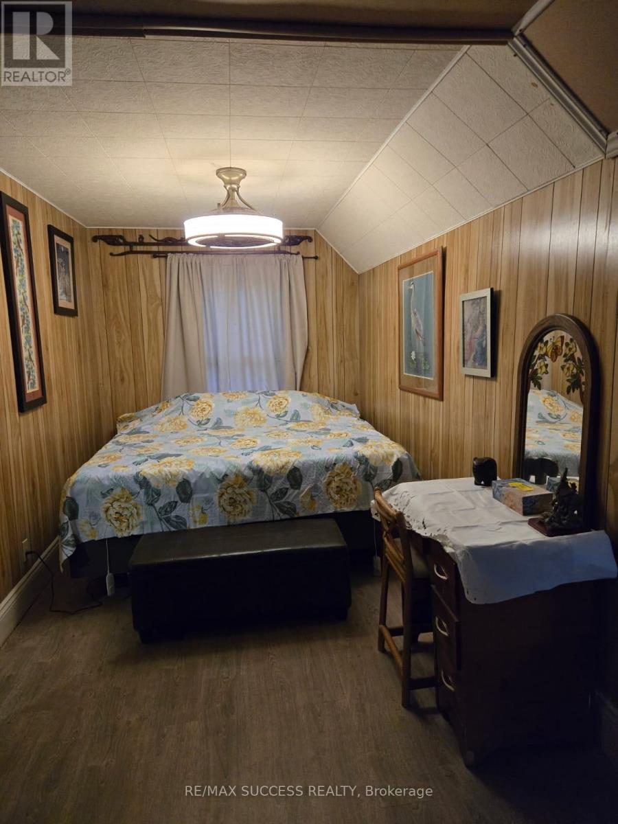 153 Barnesdale Avenue N, Hamilton, Ontario  L8L 6T1 - Photo 19 - X12654176