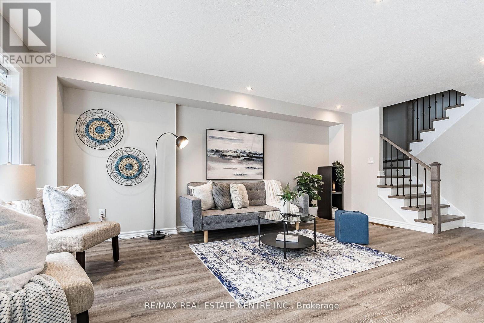 10 Utter Place, Hamilton, Ontario  L8J 0H7 - Photo 10 - X12654184