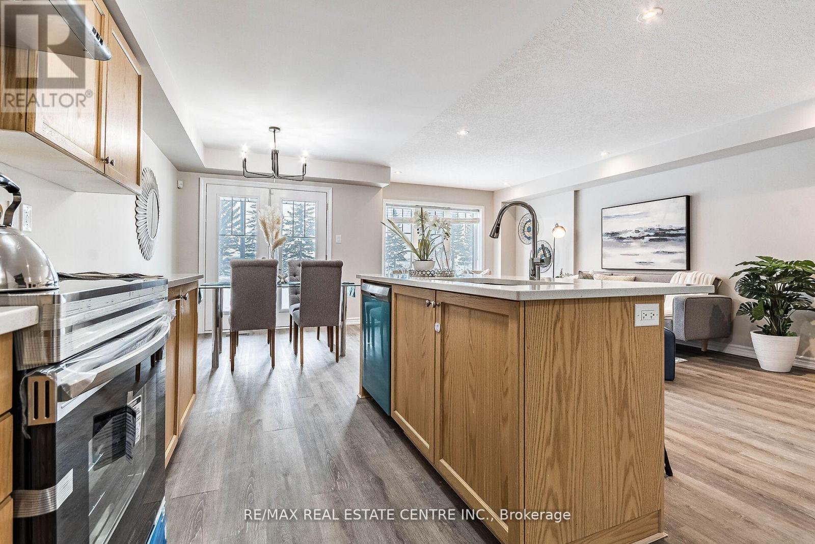 10 Utter Place, Hamilton, Ontario  L8J 0H7 - Photo 14 - X12654184