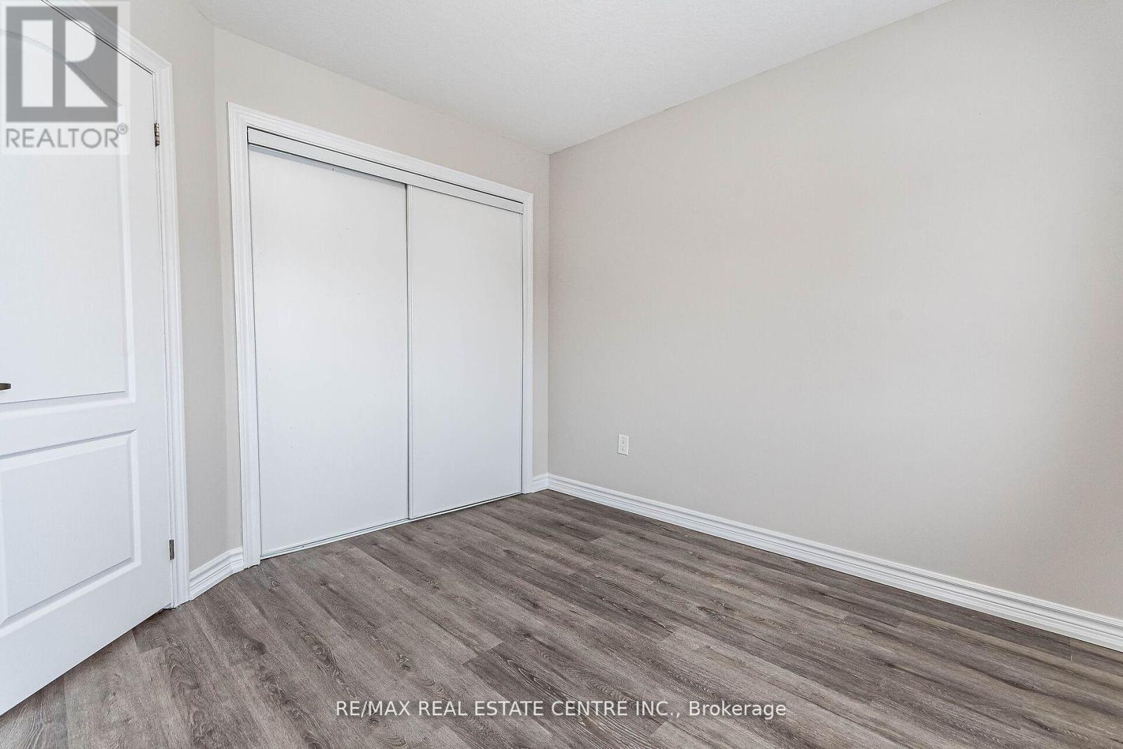 10 Utter Place, Hamilton, Ontario  L8J 0H7 - Photo 27 - X12654184