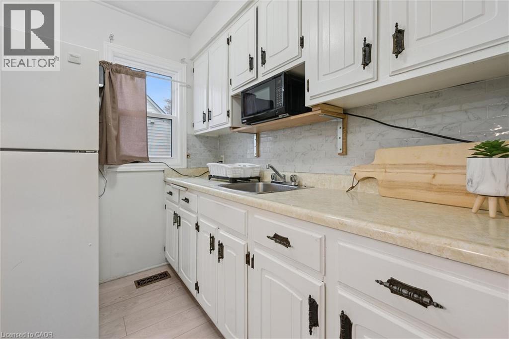 429 Clayton Street, Listowel, Ontario  N4W 2G4 - Photo 8 - 40790900