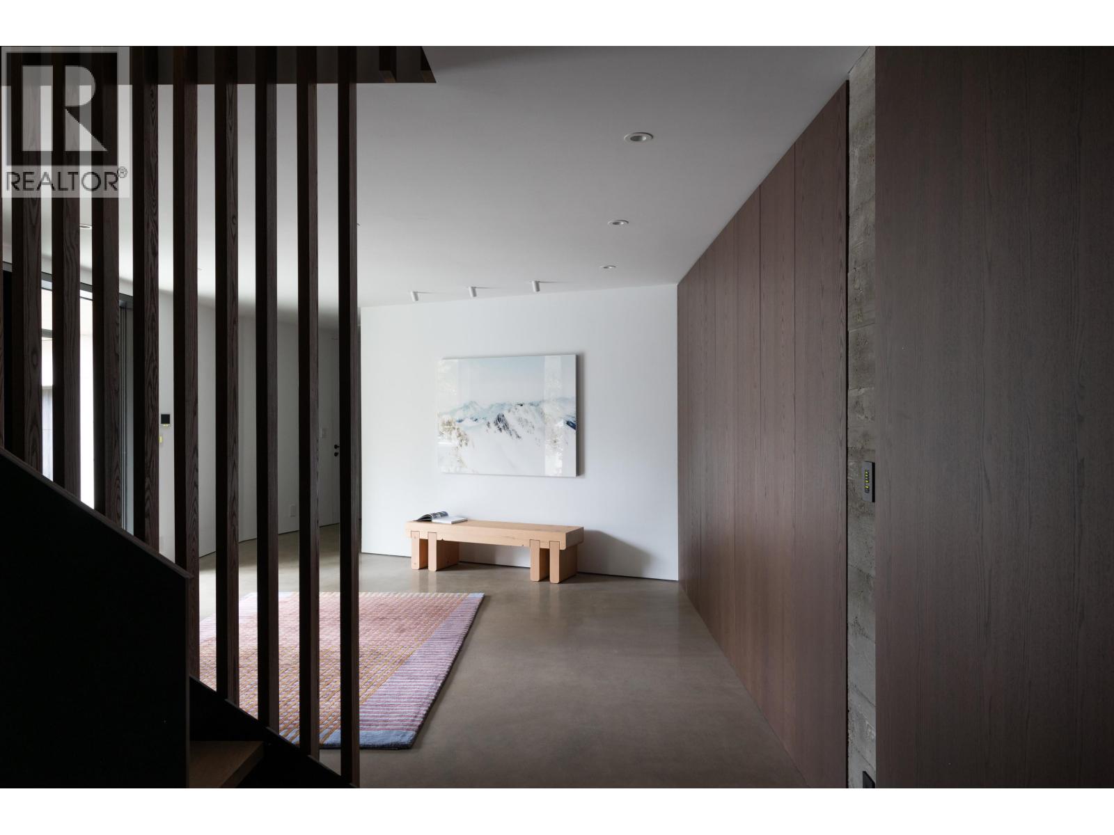 3565 Falcon Crescent, Whistler, British Columbia  V8E 0B9 - Photo 3 - R3065880