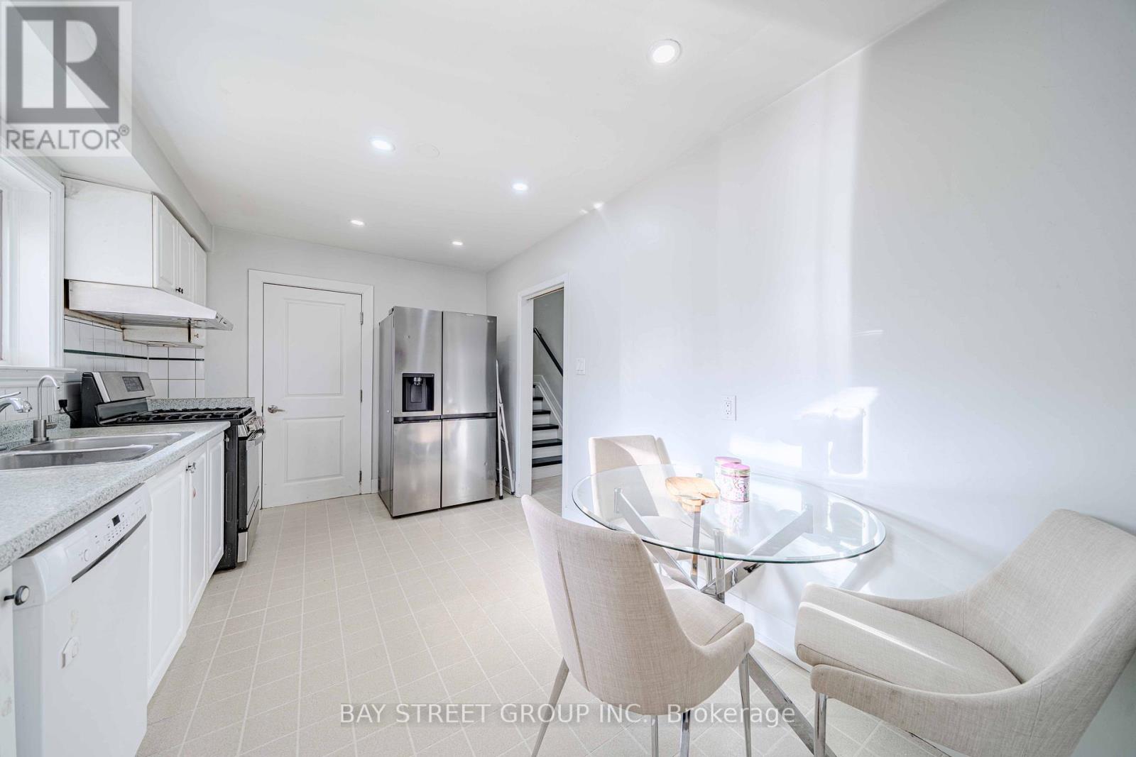 14 Amarillo Drive, Toronto, Ontario  M1J 2P8 - Photo 12 - E12654206