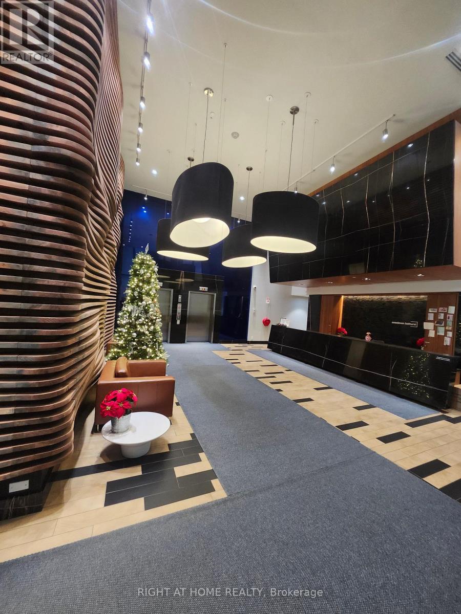 1301 - 111 Bathurst Street, Toronto, Ontario  M5V 0M9 - Photo 28 - C12654208