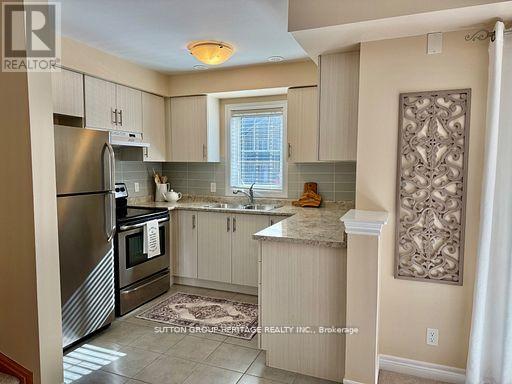 66 Tabaret Crescent, Oshawa, Ontario  L1L 0G5 - Photo 19 - E12654210