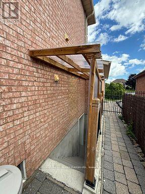 932 Schaeffer Outlook, Newmarket, Ontario  L3X 1V9 - Photo 10 - N12654214