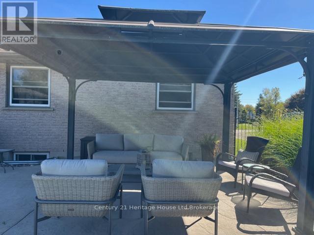 55 Denrich Avenue, Tillsonburg, Ontario  N4G 4X6 - Photo 13 - X12653334