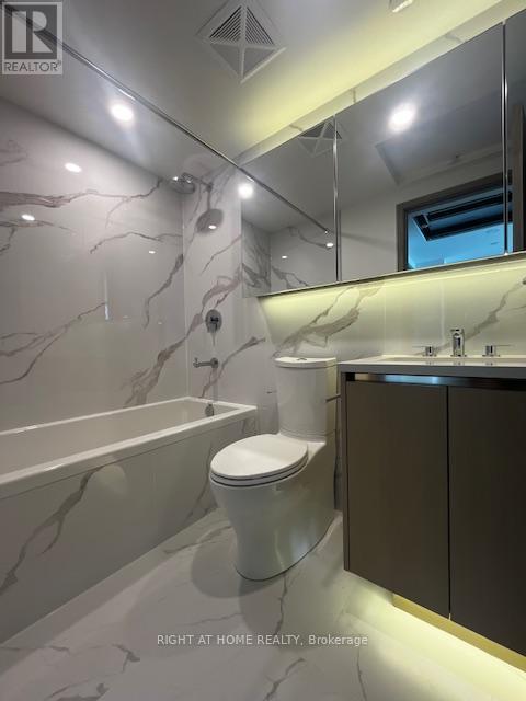 5312 - 1 Concord Cityplace Way, Toronto, Ontario  M5V 0X3 - Photo 3 - C12654236