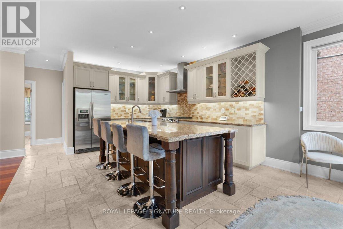 1 Marshfield Court, Toronto, Ontario  M3C 2E2 - Photo 12 - C12654248