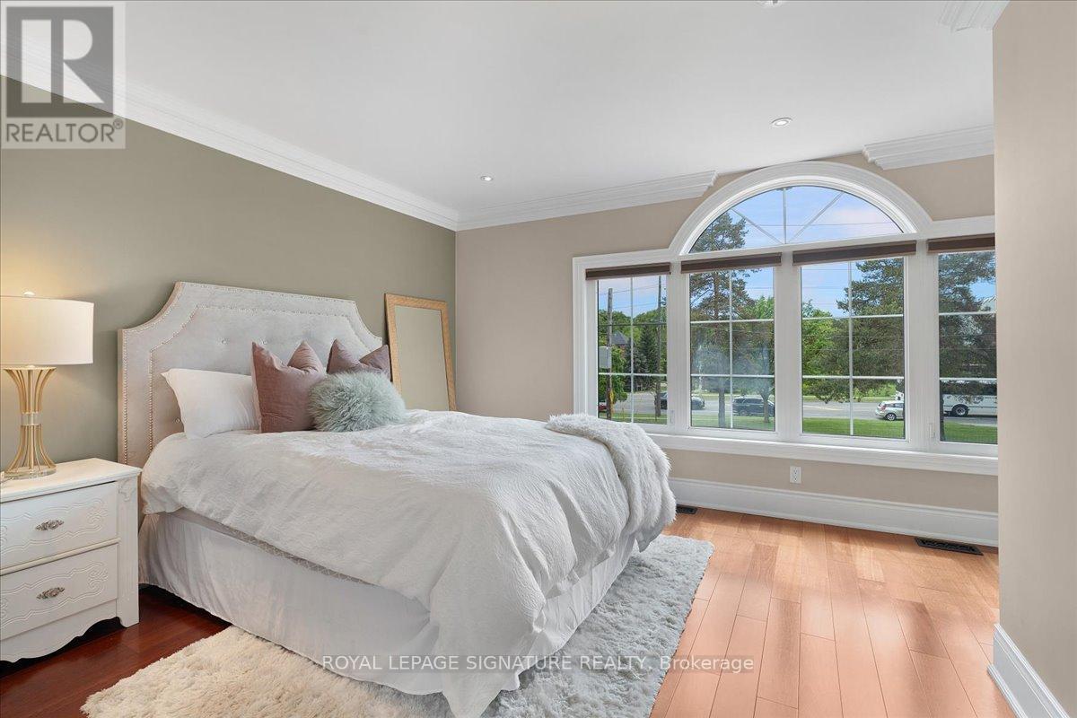 1 Marshfield Court, Toronto, Ontario  M3C 2E2 - Photo 18 - C12654248