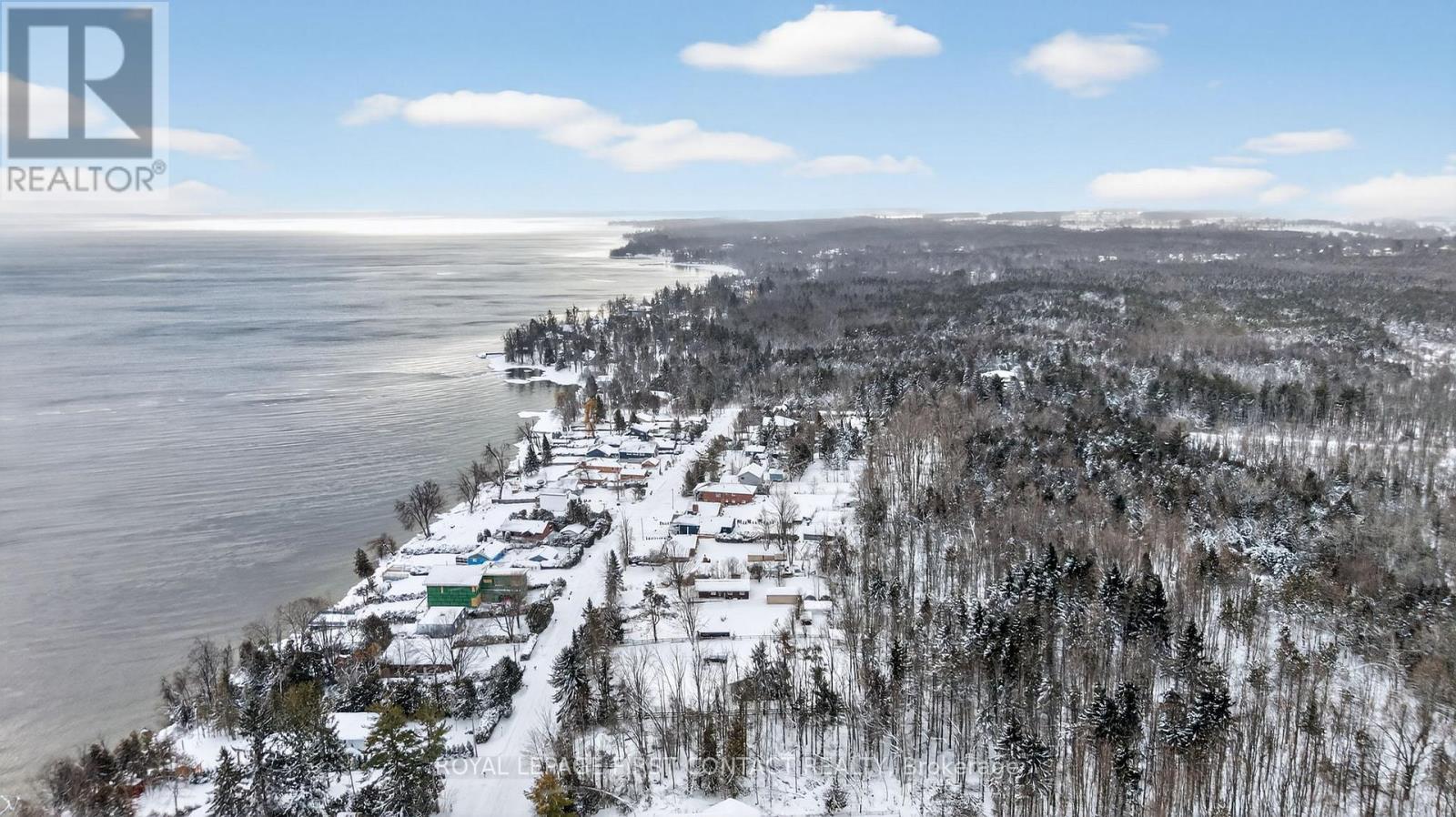 2266 Lakeshore Road E, Oro-Medonte, Ontario  L0L 1T0 - Photo 5 - S12654242