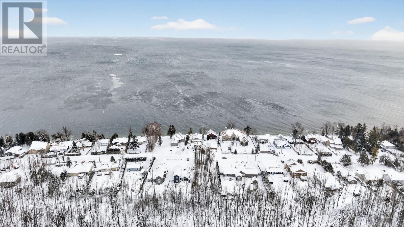 2266 Lakeshore Road E, Oro-Medonte, Ontario  L0L 1T0 - Photo 6 - S12654242