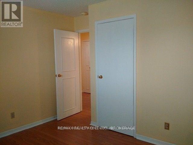 1537 Cuthbert Avenue, Mississauga (East Credit), Ontario  L5M 3R6 - Photo 12 - W12654228