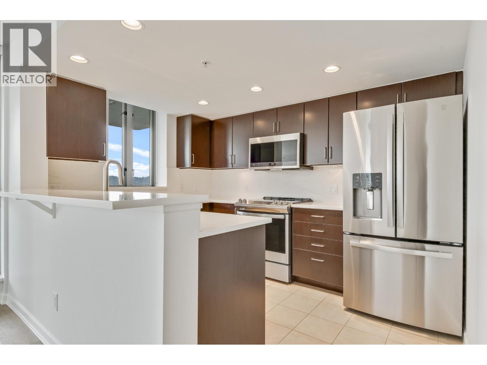 1303 295 Guildford Way, Port Moody, British Columbia  V3H 5N3 - Photo 8 - R3057180