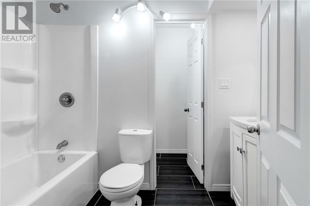 1261 Hillside Avenue, Val Caron, Ontario   - Photo 13 - 2125958