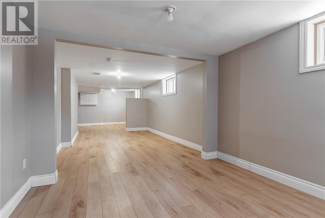 1261 Hillside Avenue, Val Caron, Ontario   - Photo 17 - 2125958