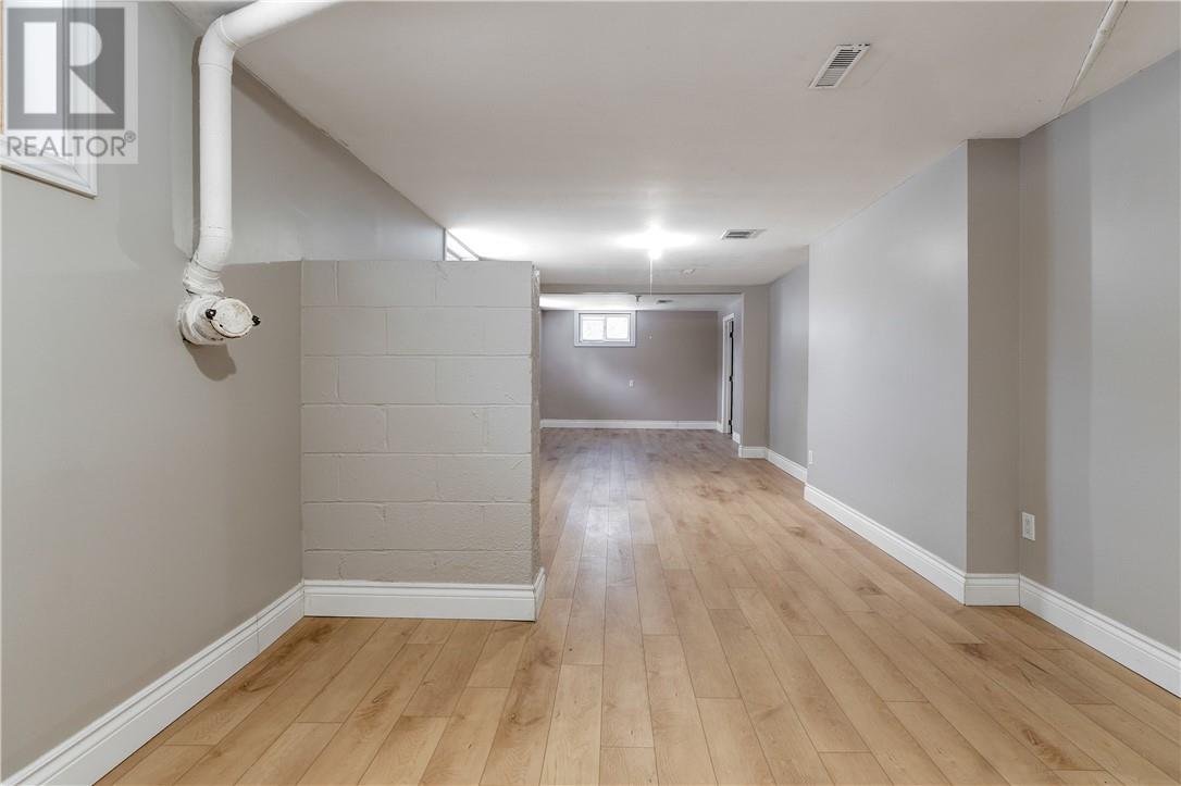 1261 Hillside Avenue, Val Caron, Ontario   - Photo 15 - 2125958