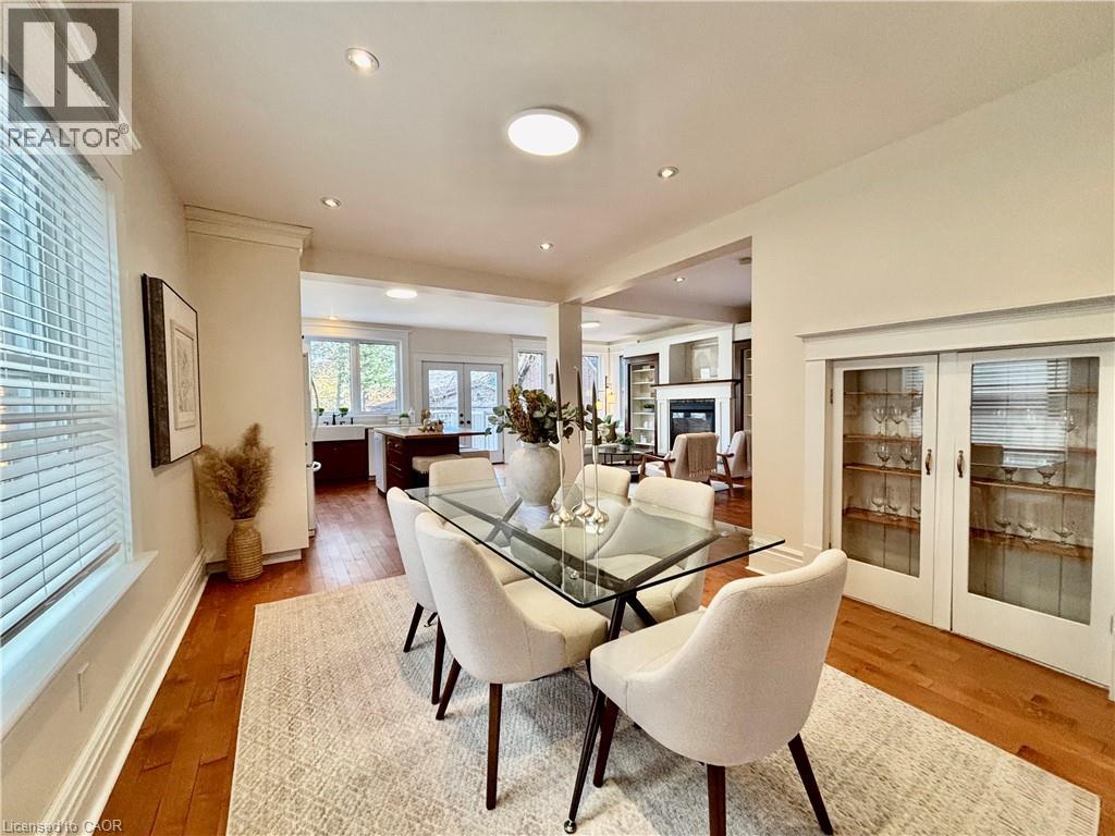 34 Menno Street, Waterloo, Ontario  N2L 2A7 - Photo 7 - 40787605