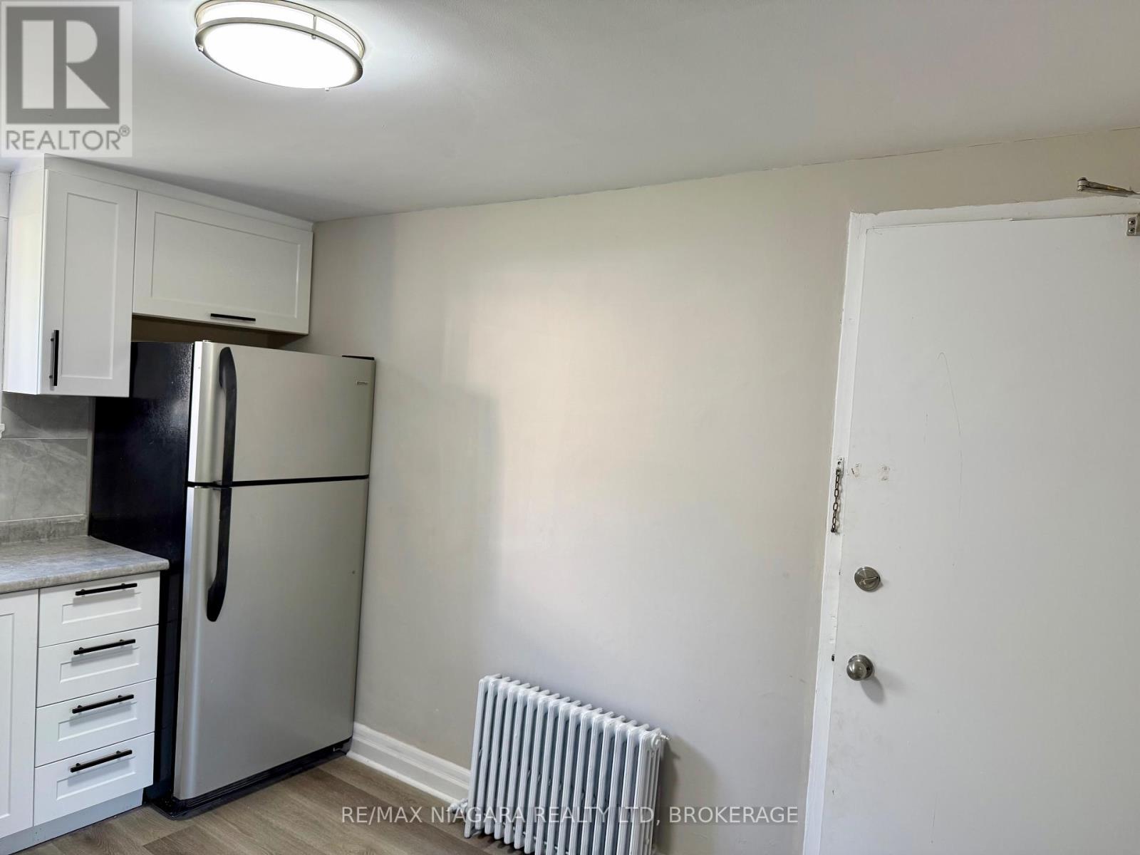 1 - 9 Riverview Boulevard, St. Catharines, Ontario  L2T 3L5 - Photo 5 - X12501086