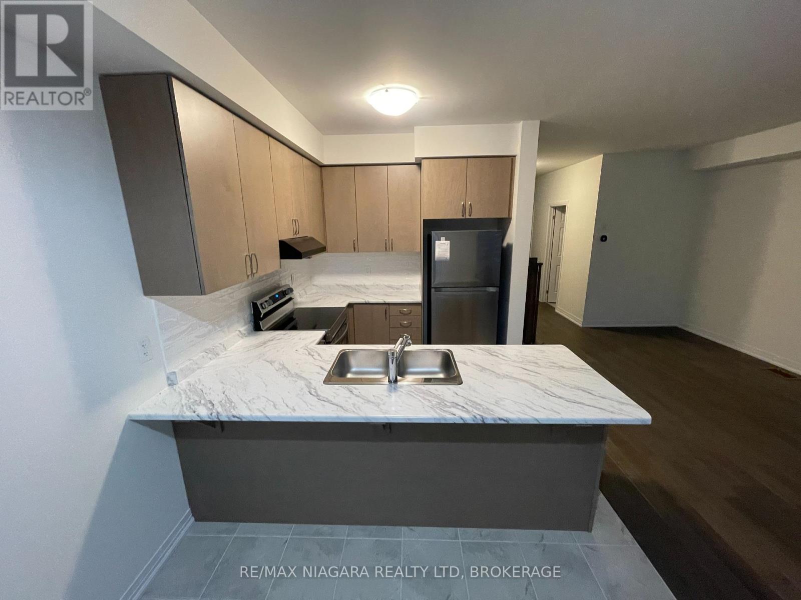 20 - 15 Peach Street, Thorold, Ontario  L2V 0K1 - Photo 10 - X12654286