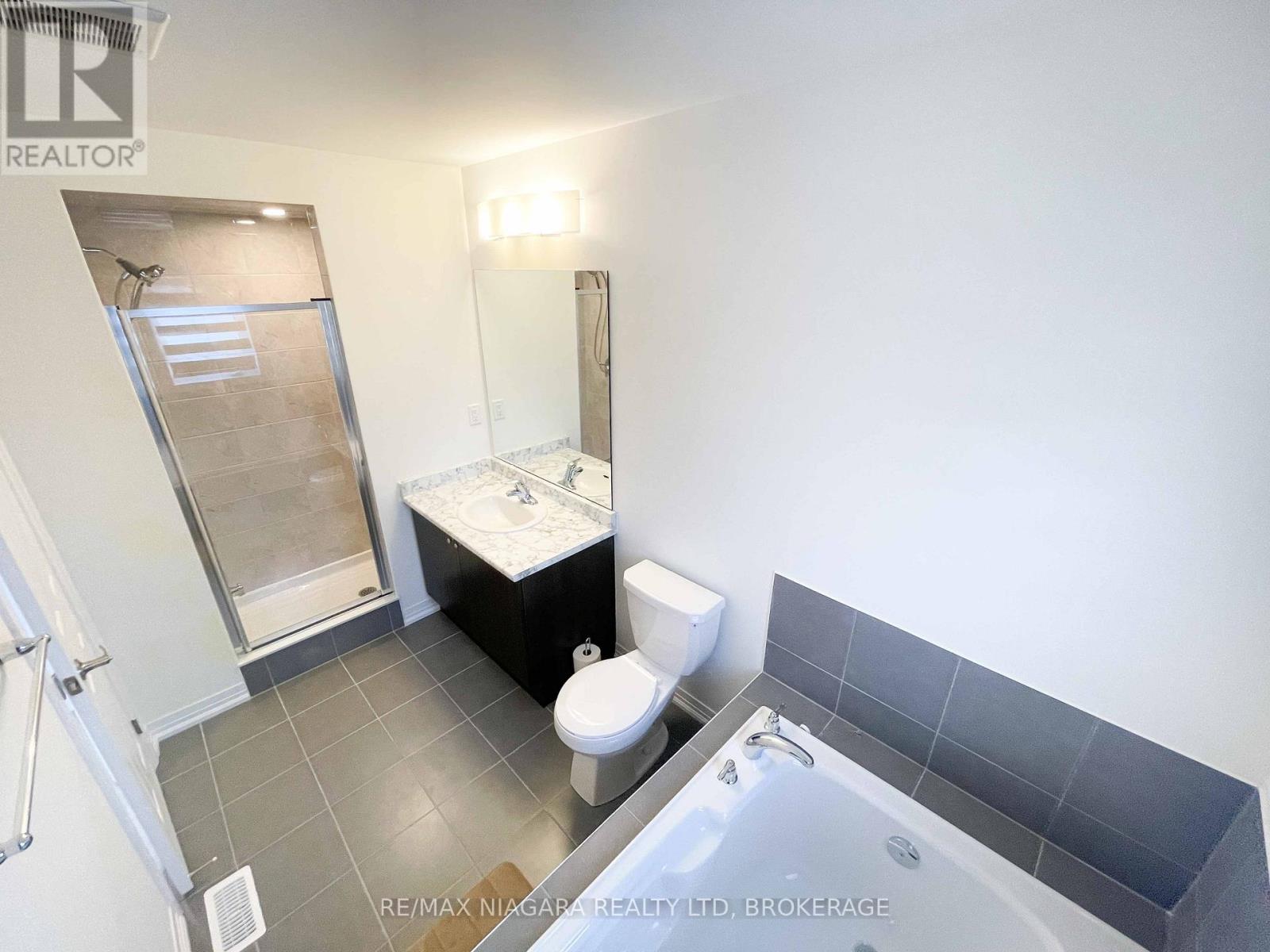 20 - 15 Peach Street, Thorold, Ontario  L2V 0K1 - Photo 14 - X12654286