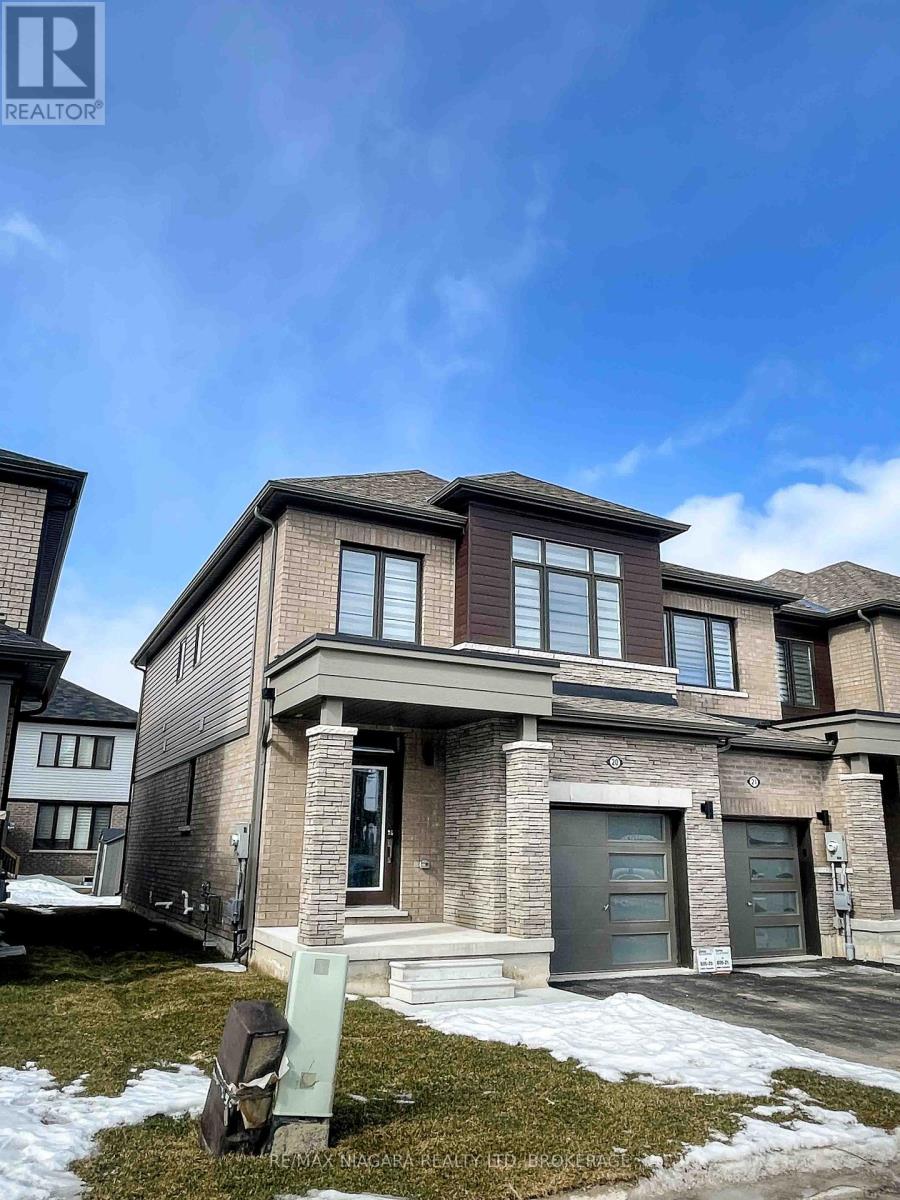 20 - 15 Peach Street, Thorold, Ontario  L2V 0K1 - Photo 2 - X12654286