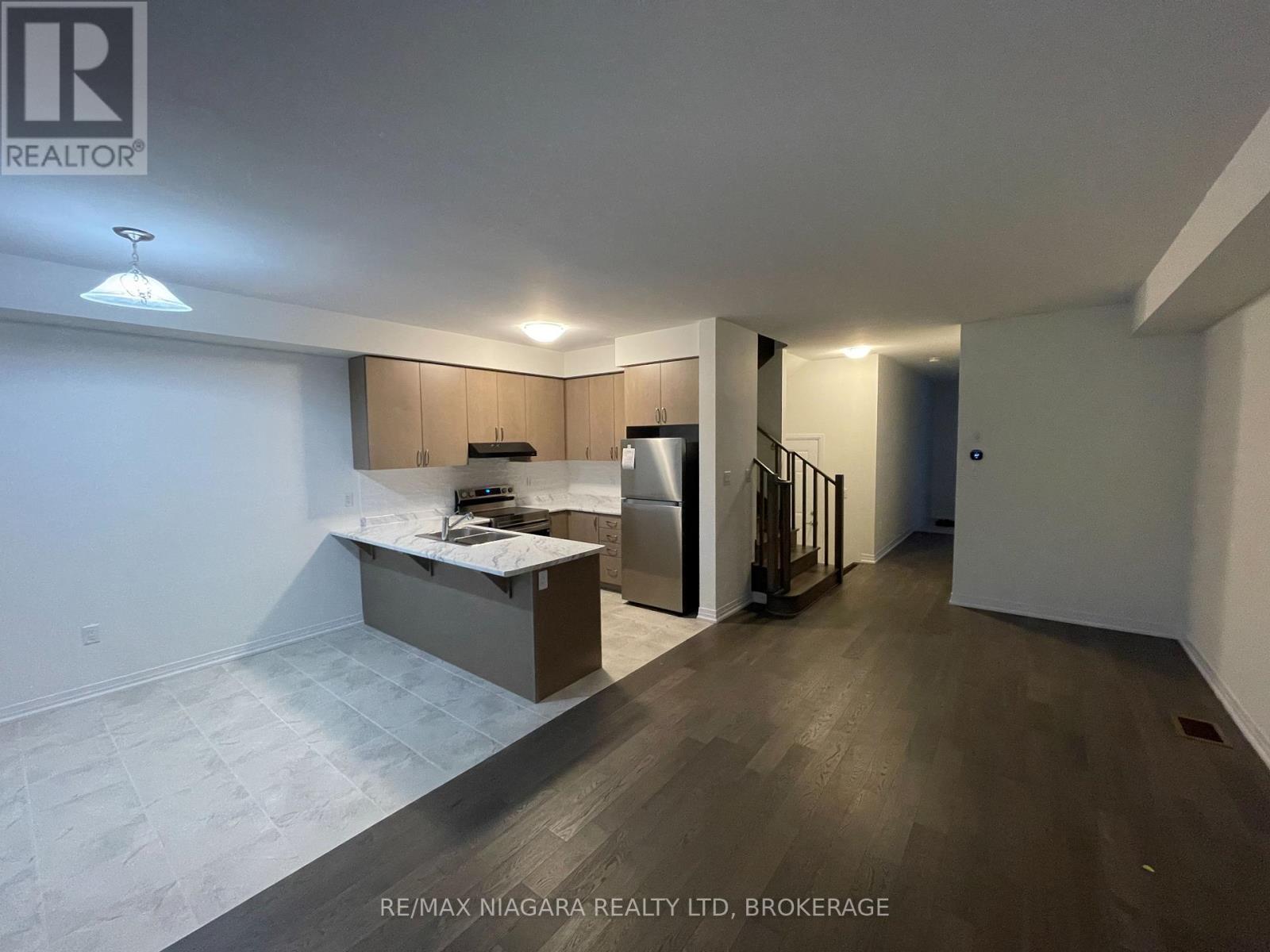 20 - 15 Peach Street, Thorold, Ontario  L2V 0K1 - Photo 5 - X12654286