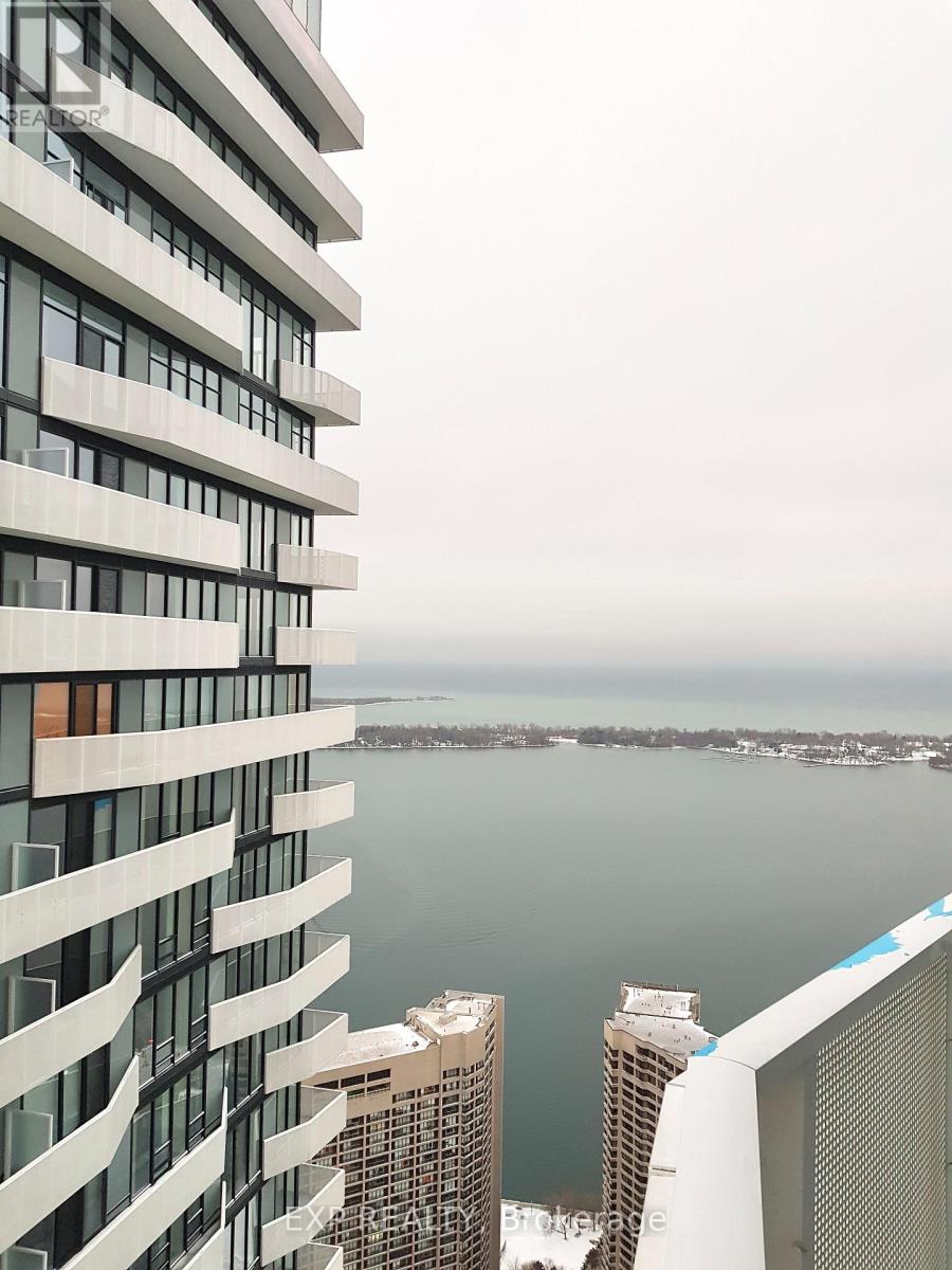 6906 - 100 Harbour Street, Toronto, Ontario  M5J 2T5 - Photo 10 - C12654264