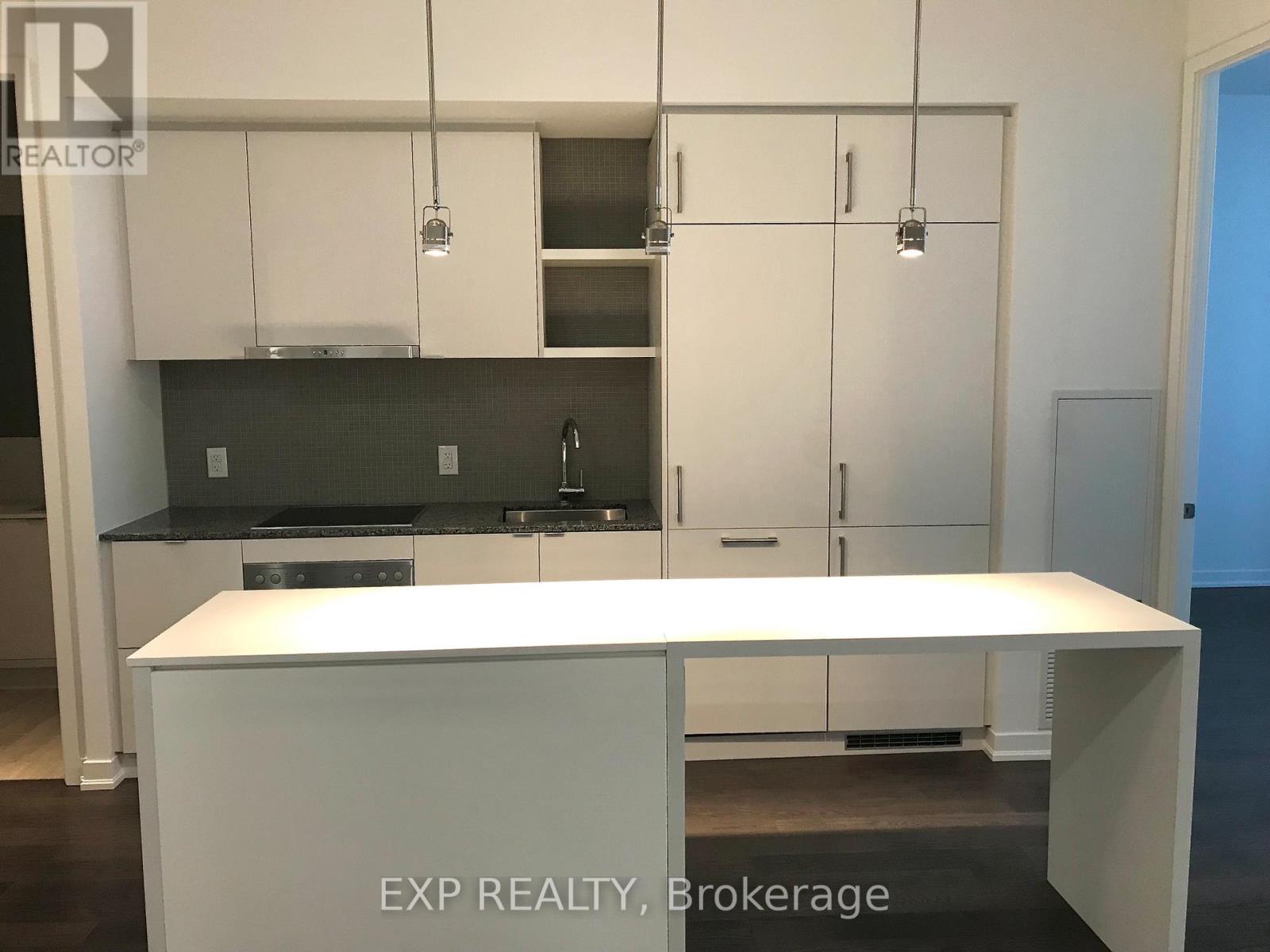 6906 - 100 Harbour Street, Toronto, Ontario  M5J 2T5 - Photo 6 - C12654264