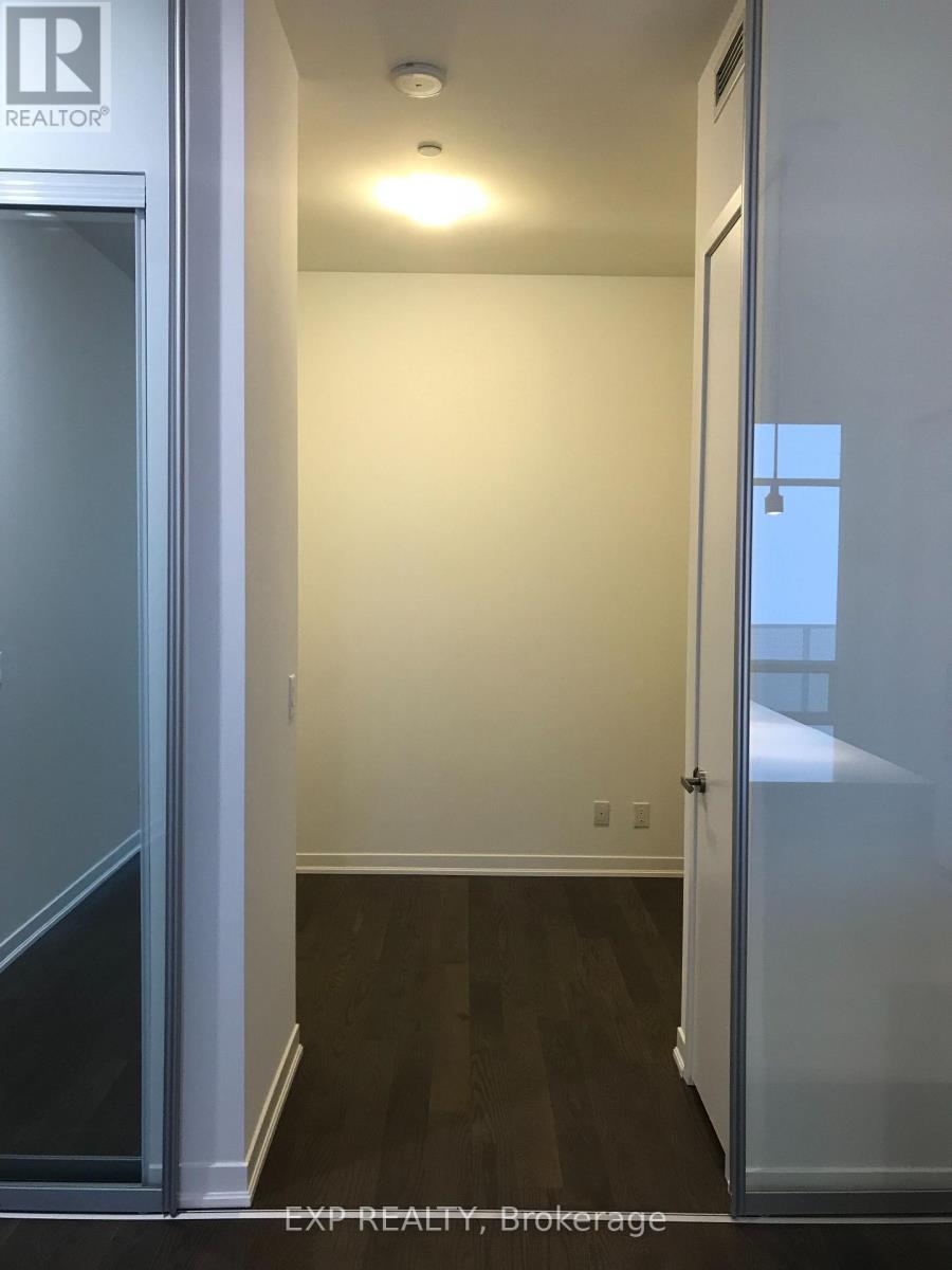 6906 - 100 Harbour Street, Toronto, Ontario  M5J 2T5 - Photo 9 - C12654264