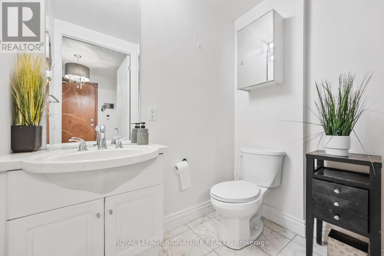 801e - 500 Queens Quay W, Toronto, Ontario  M5V 3K8 - Photo 22 - C12654274