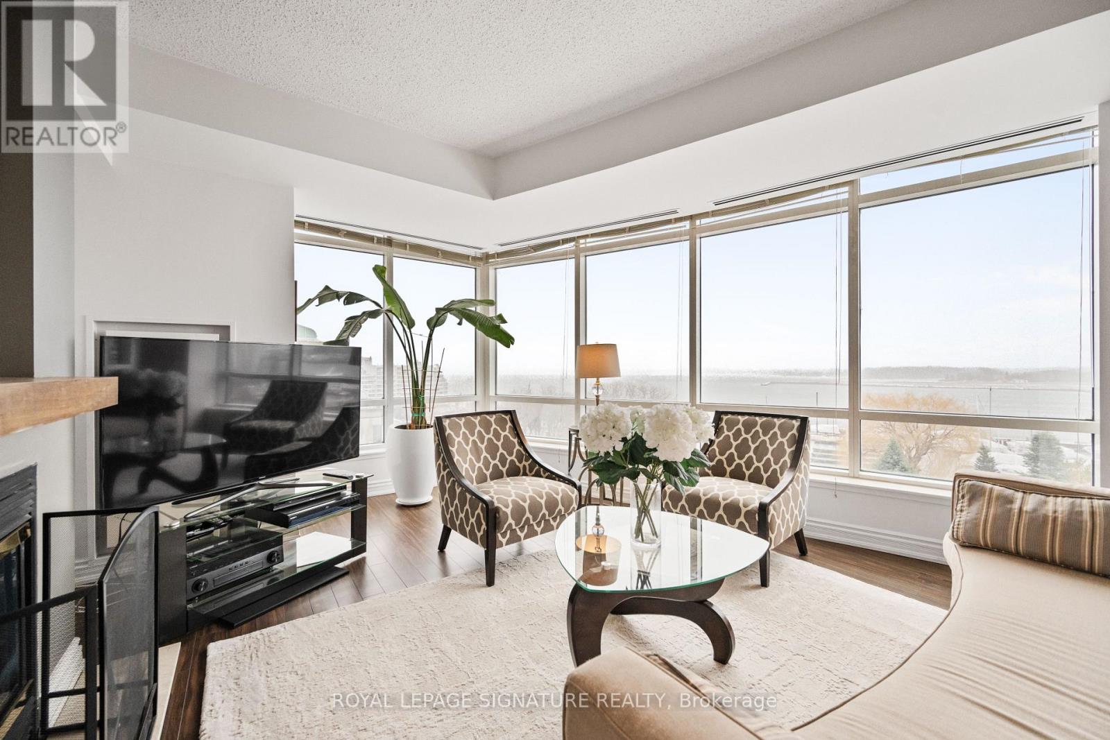 801e - 500 Queens Quay W, Toronto, Ontario  M5V 3K8 - Photo 3 - C12654274