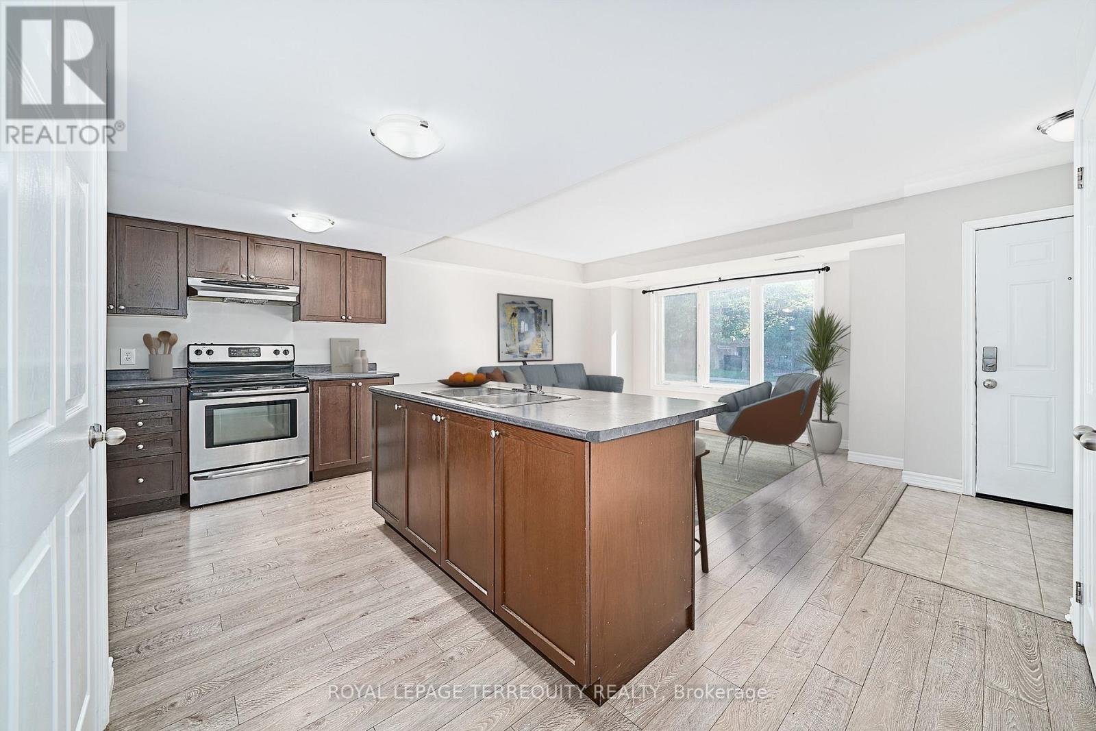 140 Mary Street N, Oshawa, Ontario  L1G 5B9 - Photo 5 - E12654282