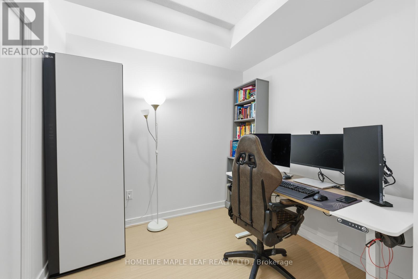 3916 - 15 Iceboat Terrace, Toronto, Ontario  M5V 4A5 - Photo 16 - C12654152